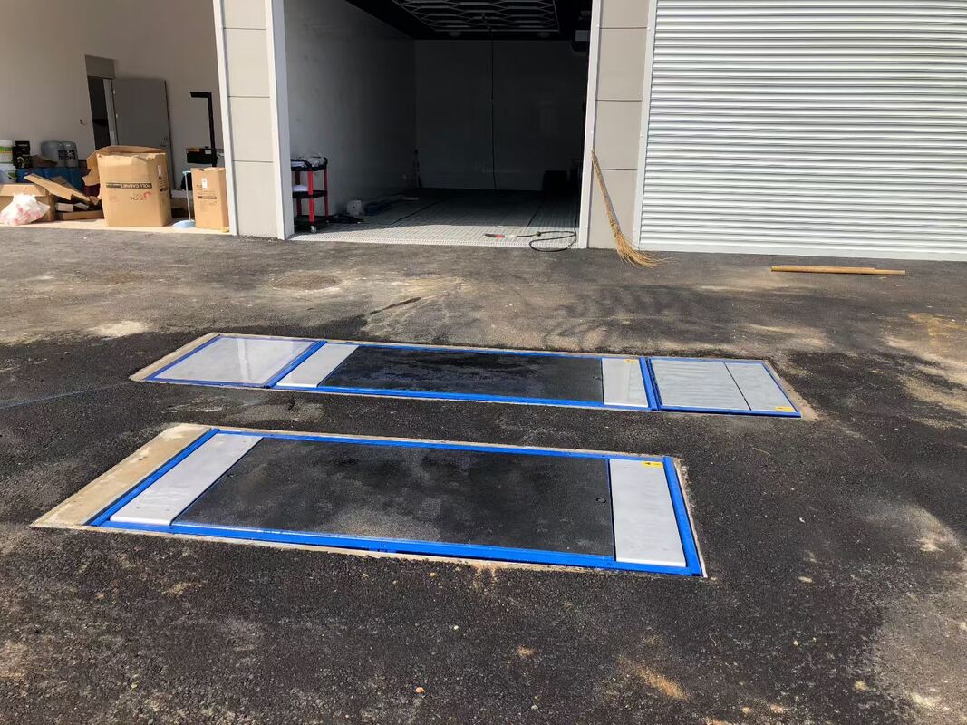 Cartesykj Luxus-Flachbremsprüfgerät 3T 10T 15T Fahrzeuginspektionsausrüstung Fahrzeugprüfstraße 2CTHPB-13 mit Seitenschlupfaufhängung Achslastbremsprüfgerät