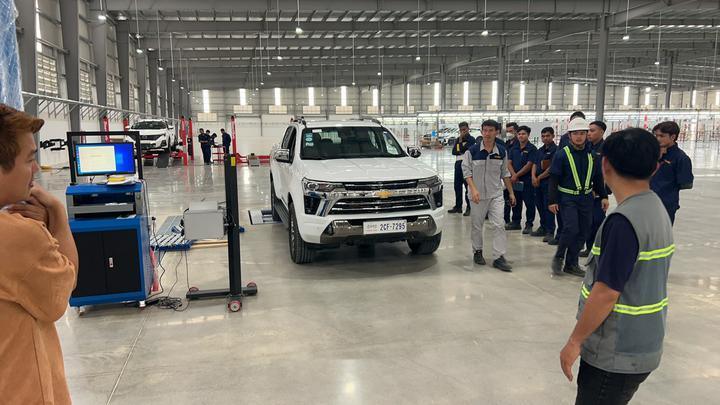 Cartesy Marke CTGT-3-3C Roller Trinity Fahrzeugtestlinie Rollenbremsprüfgerät mit Achslast-Einzelplatten-Seitenrutschprüfgerät für leichte Fahrzeuge