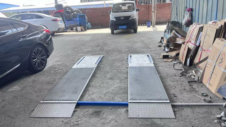 Cartesykj 4T Kapazität 2 Platten Ultra Flat Brake Tester mit Seitenrutsch, Aufhängung, Achsbelastung, Bremstesterfunktion